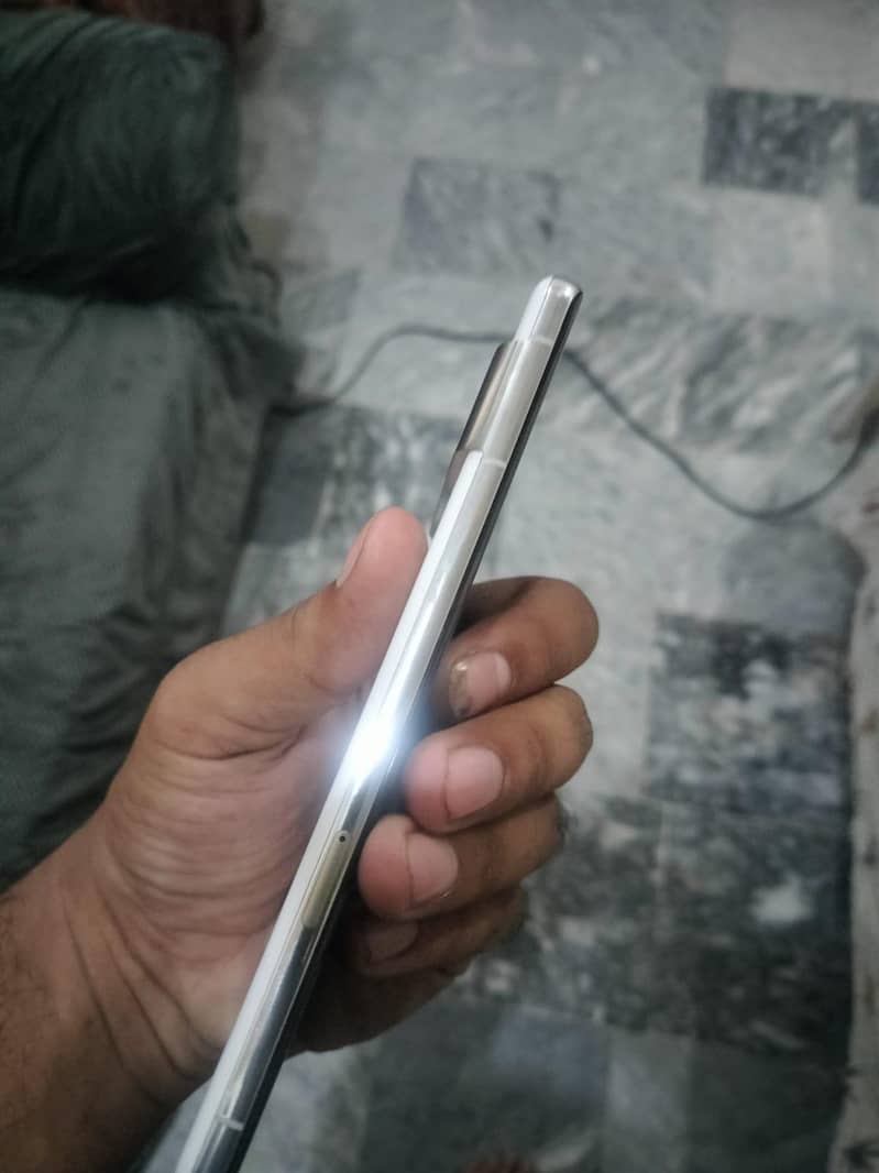 Google Pixel 7 Pro 4