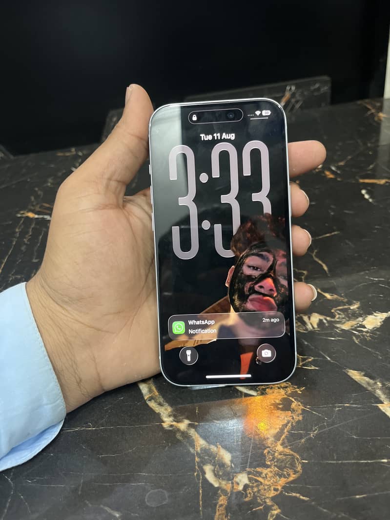 Apple iPhone 15 5