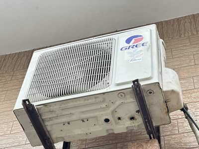 Gree 1 Ton Inverter Split AC – Used, Good Condition