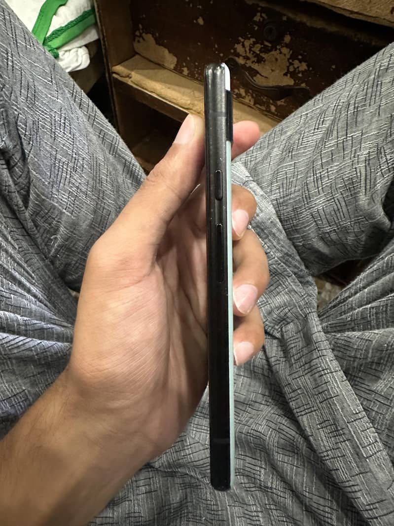 Google Pixel 6a 3
