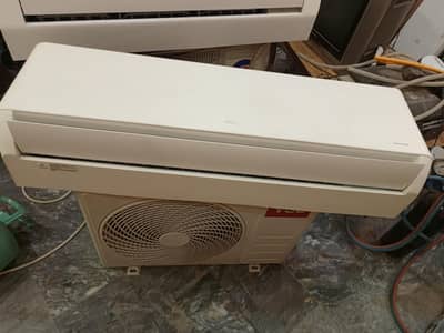 TCL Ampair lock 1.5 tone DC inverter for sale