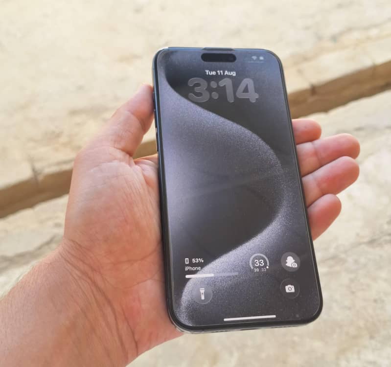 Apple iPhone 15 Pro Max 2