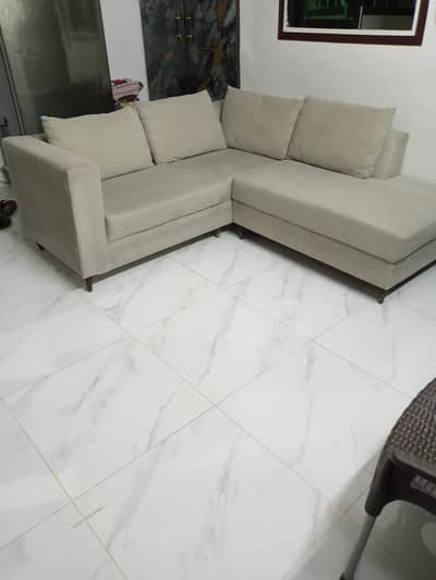 L-shaped sofa set