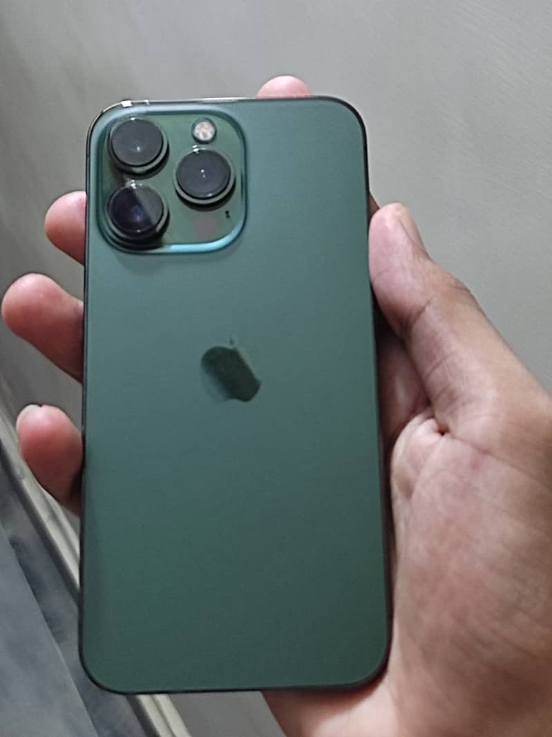 Apple iPhone 13 Pro 0