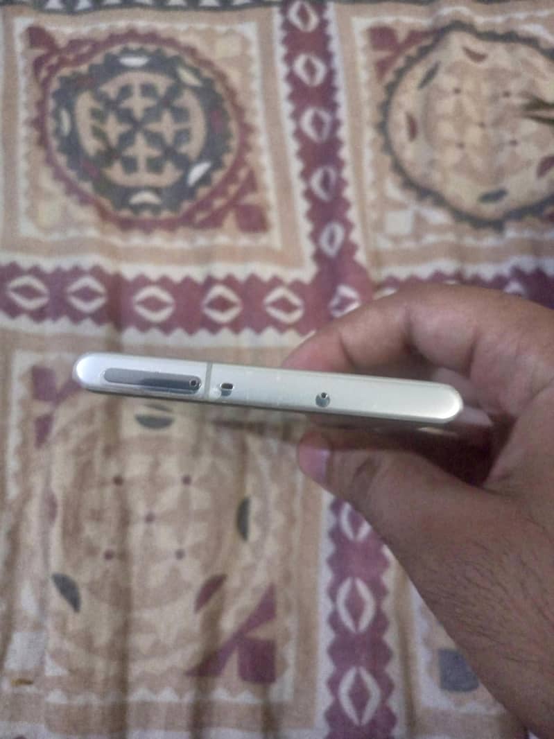 Samsung Mobile Note 10 Plus 3