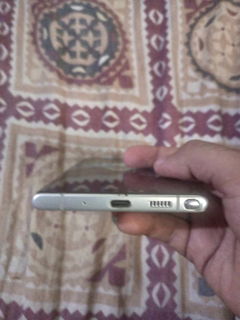 Samsung Mobile Note 10 Plus 4