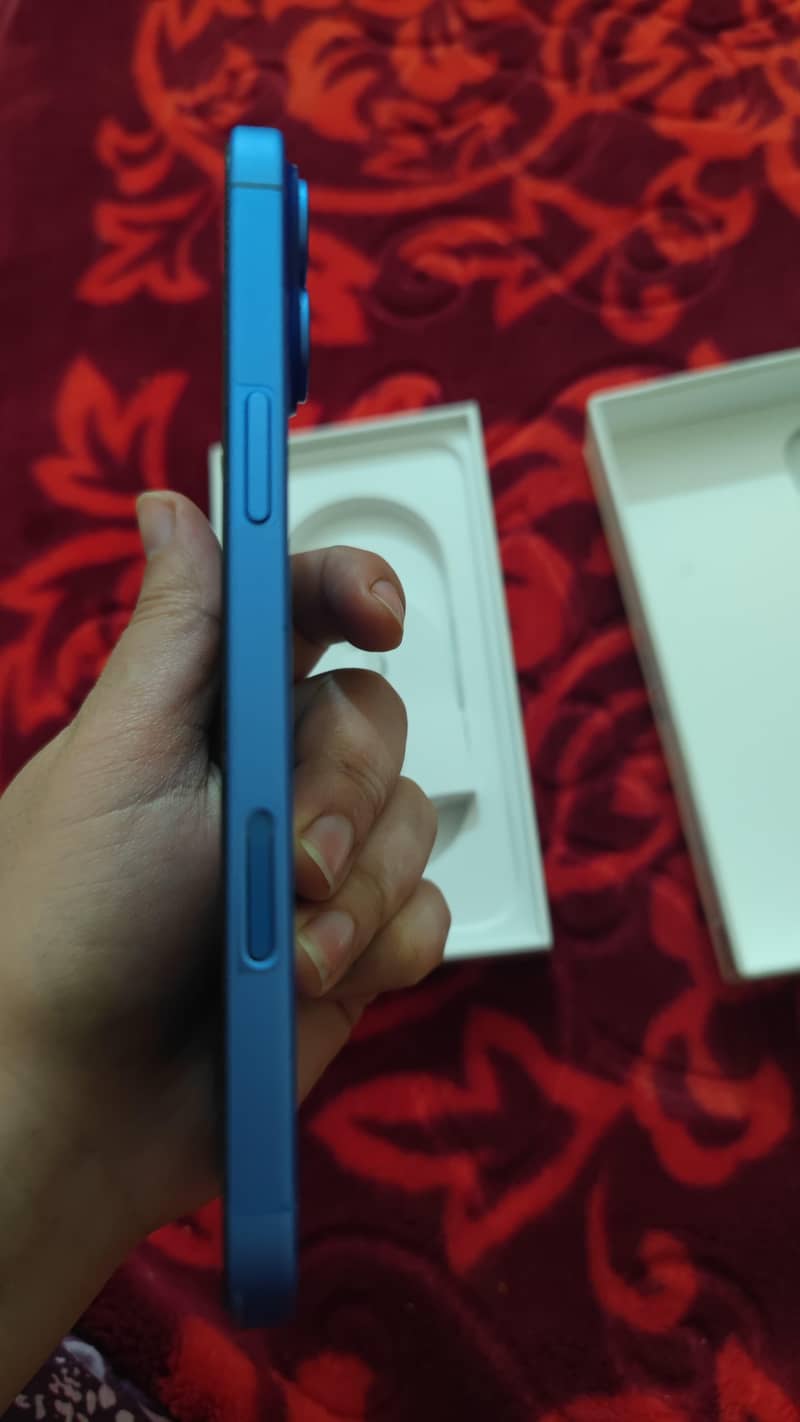 Apple iPhone 16 Plus 1