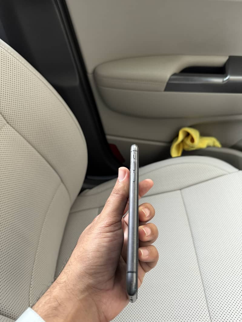 Apple iPhone 11 2