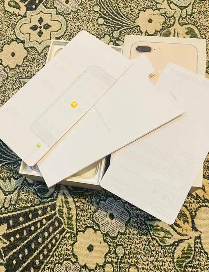 Apple iPhone 7 Plus 2