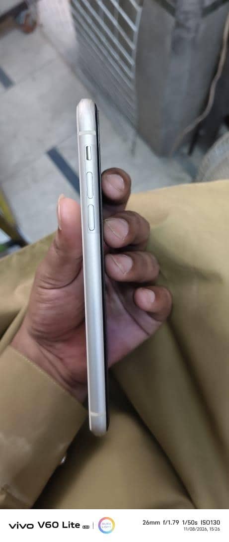 Apple iPhone 11 2