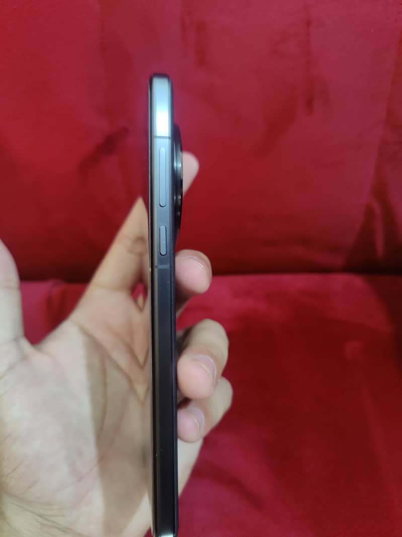 One Plus 13 6