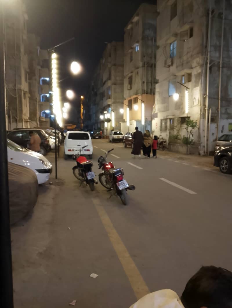 five star complex Gulshan e Iqbal block 2 1