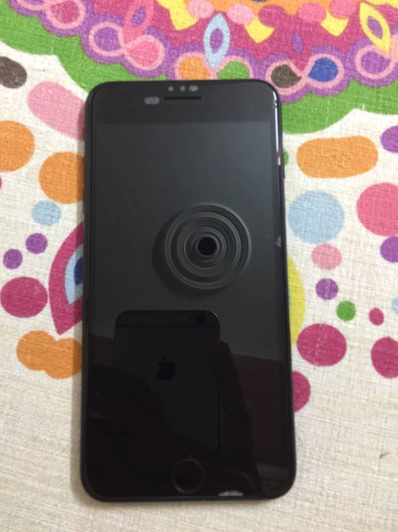 Apple iPhone 7 Plus 1