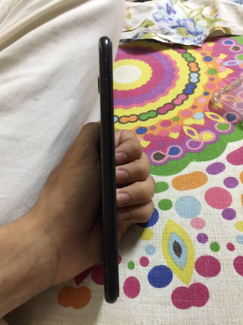 Apple iPhone 7 Plus 2