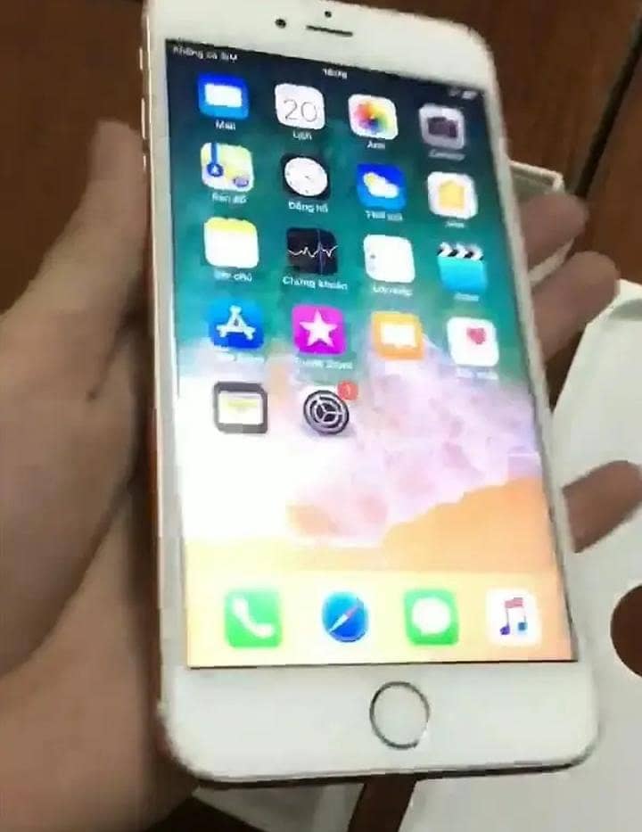 Apple iPhone 7 Plus 5