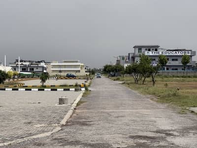 T&T F-17 (10 MARLA) PLOT FOR SALE ON GOOD LOCATION FIRST COME FIRST AVAILABLE THIS OPERTUINTY