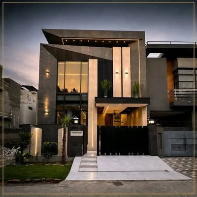 5 Marla Luxury House is Available for Rent in Bahria Town Lahore