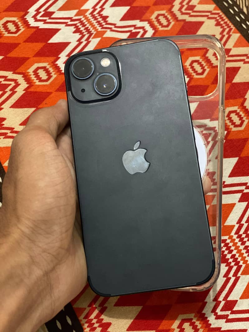 Apple iPhone 13 0