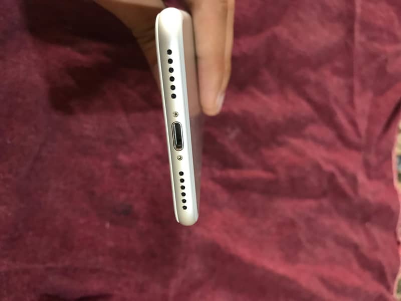 Apple iPhone 7 6