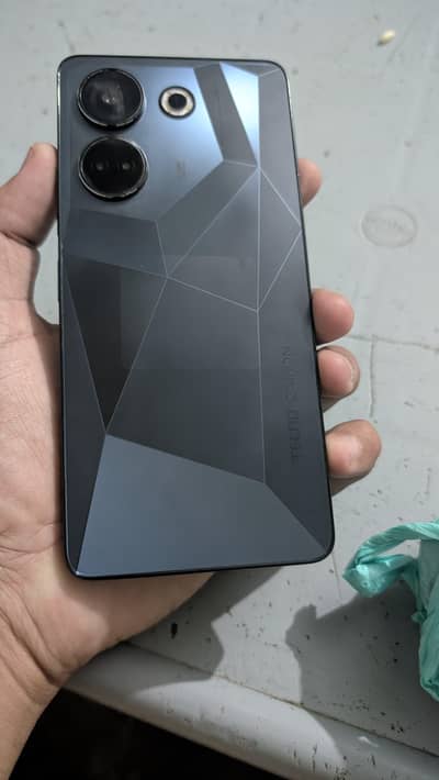 Tecno CAMON 20