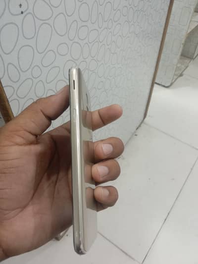 Samsung Galaxy j6