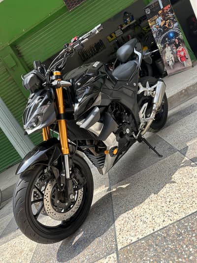 Ducati Streetfighter 400cc EFI ABS 2026 in invoice