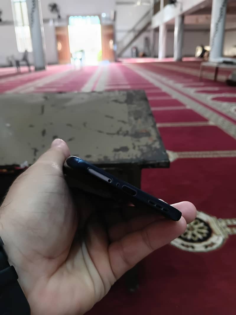 Tecno Spark 40 pro plus 4