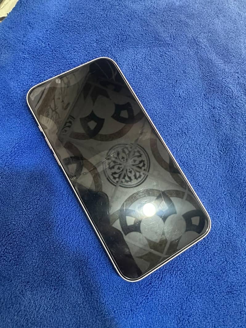 Apple iPhone 14 plus 0
