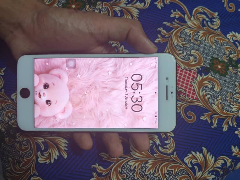 Apple iPhone 7 Plus 1