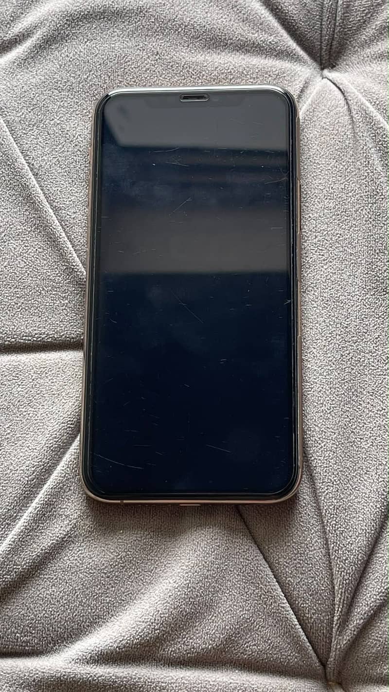 Apple iPhone 11 Pro 2