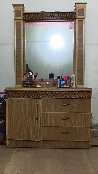 dressing table