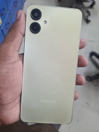 Samsung Mobile A06
