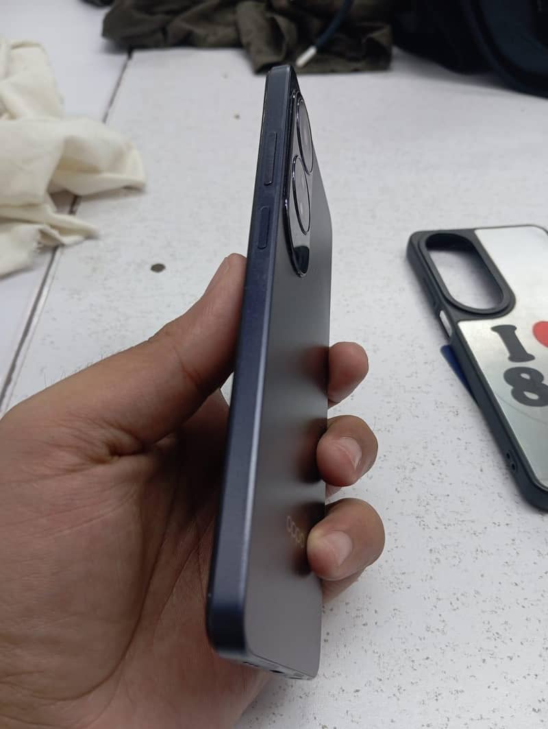 OPPO A60 6