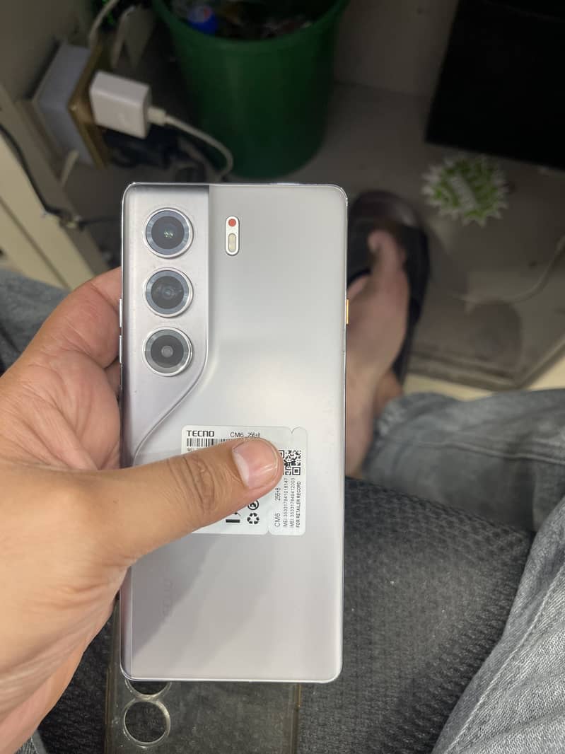Tecno CAMON 40 Pro 0