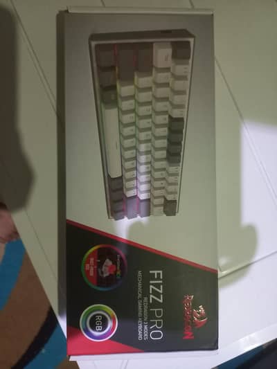 Selling this redragon k616 - rgb keyboard