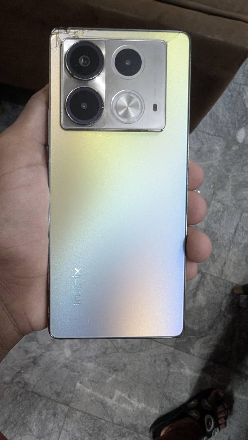 Infinix Note 40 0