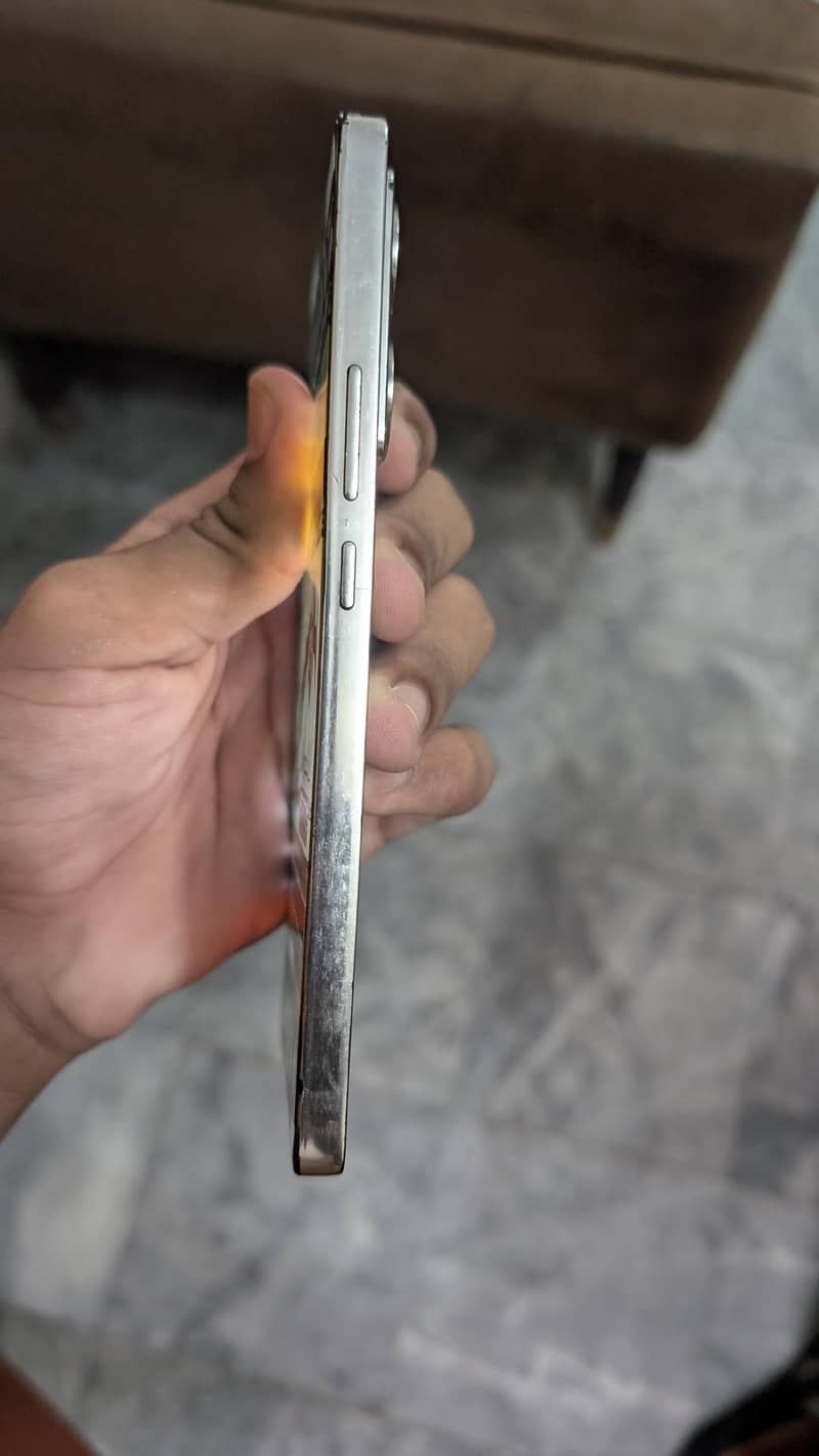Infinix Note 40 4
