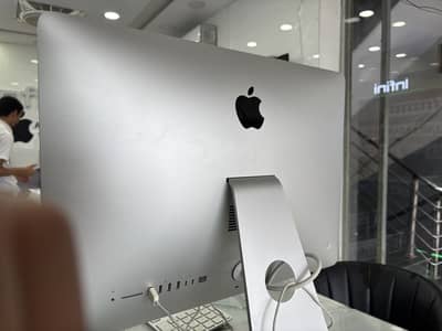 i Mac 256 Gb With keyboard + mouse