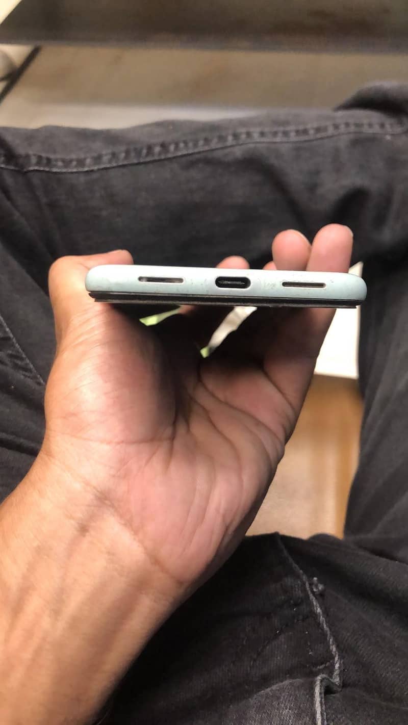Google Pixel 5 4