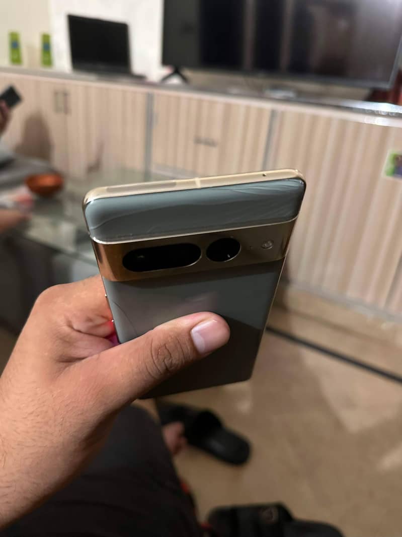Google Pixel 7 Pro 4