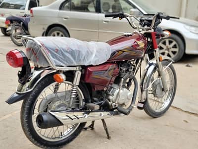 Honda CG 125 2025 Red 1st Owner 0*3*3*4*2*0*7*7*8*5*3