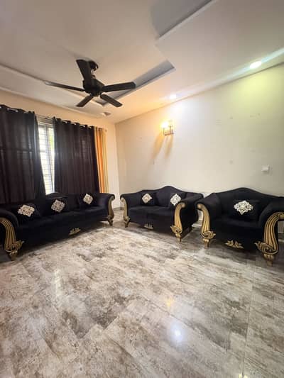 6 seater sofa, gold and black