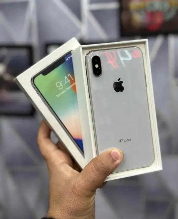 Apple iPhone X 4