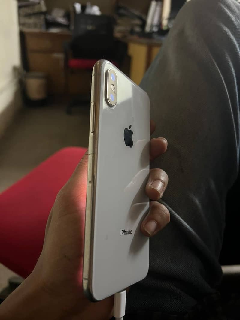 Apple iPhone X 1