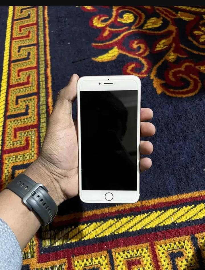 Apple iPhone 6S Plus 1