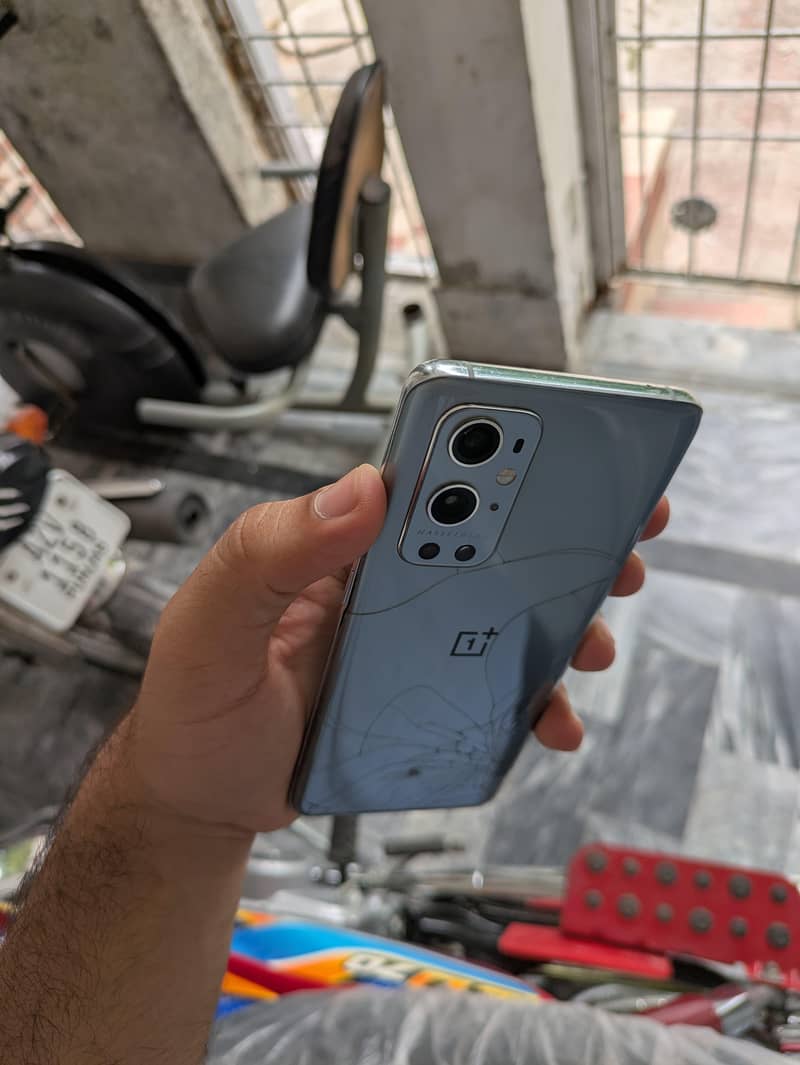 One Plus 9 Pro 4
