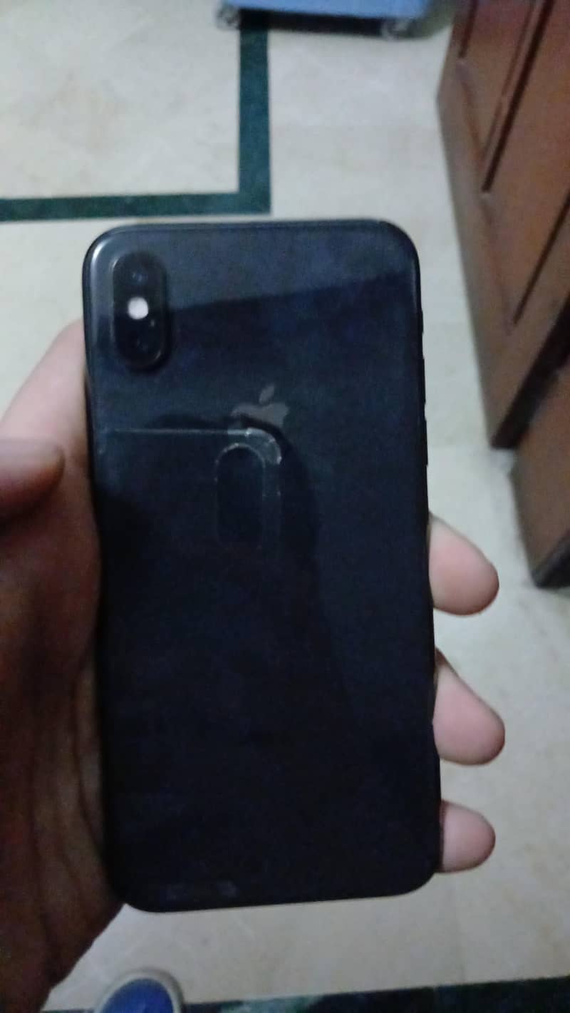 Apple iPhone XS 1