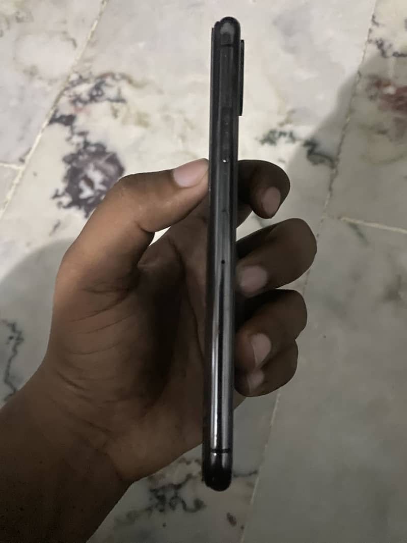 Apple iPhone X 2