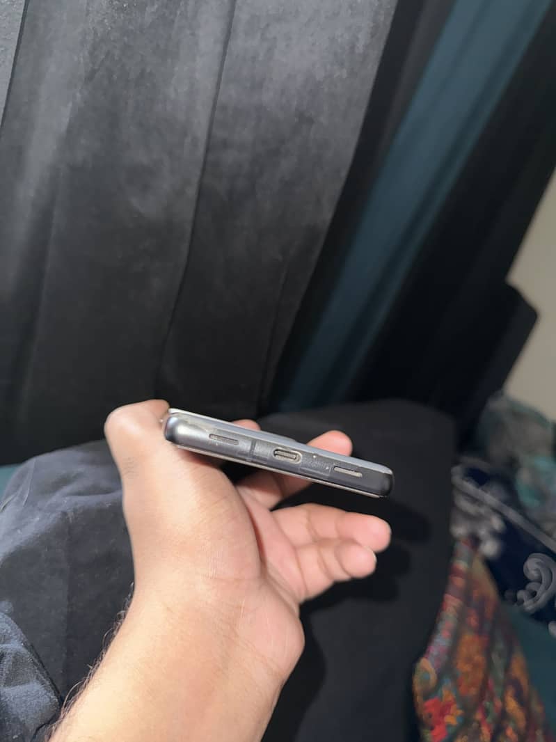 Google Pixel 7a 3