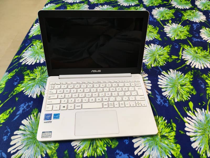 Asus Notebook 1